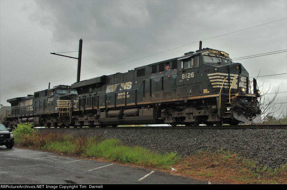 NS 8126 on 24Z